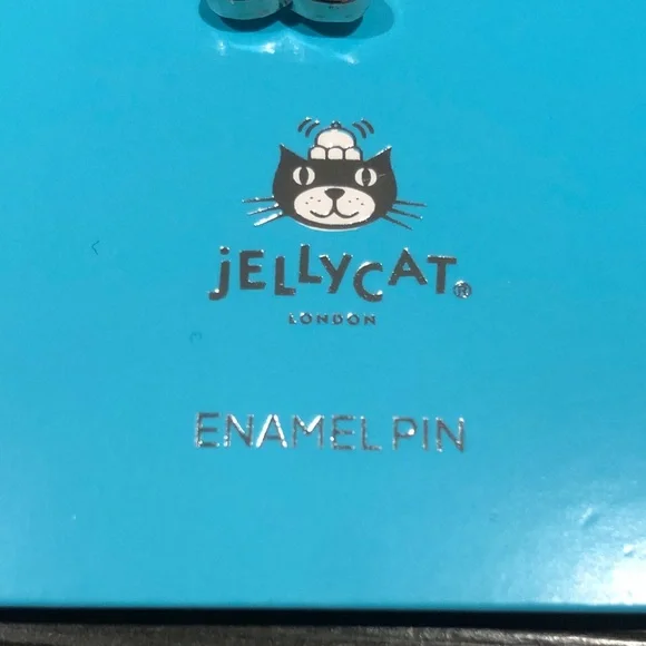 Jellycat Patisserie Lemon Tart Enamel Pin - Picture 4 of 7